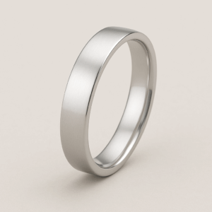 MB18 - Flat Court Wedding Band – 5mm (Platinum)